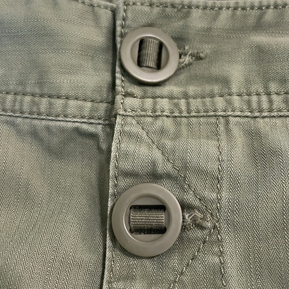 Eddie Bauer |Olive Green |Button Down |ALine |Knee-Length |Casual|Skirt |Size 10 - Picture 8 of 16